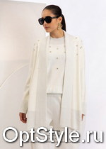 Cristina -  - 2025
,     