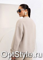 Cristina -  - 2025
,     