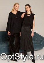 Marina V (    FW25-906) -  - 2025
,     